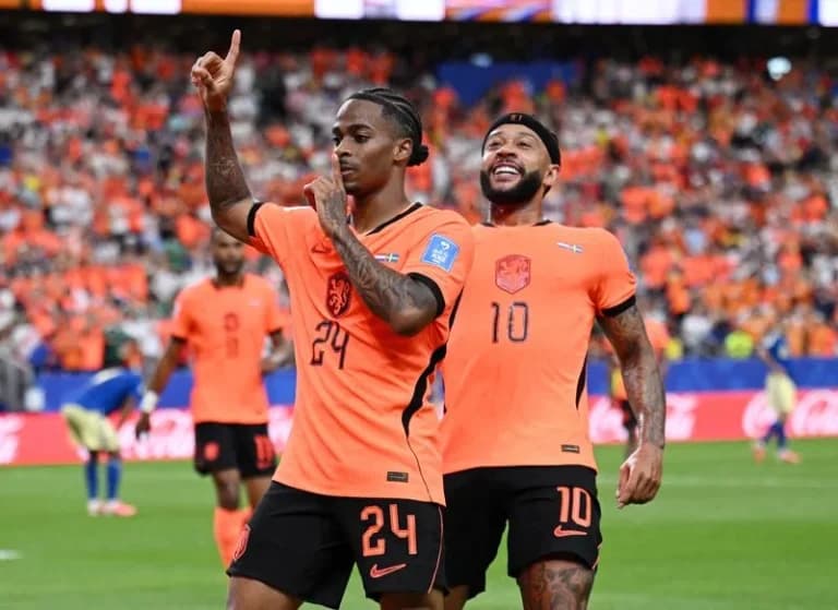 5-1: Países Bajos aniquila a Suecia con una imparable lluvia de goles naranja