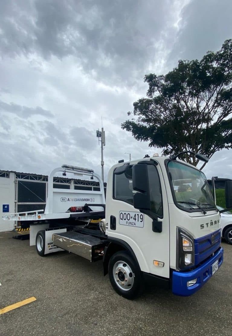 Auteco Blue entregará a Vía 40 Express 1a grúa desarrollada sobre el E-Truck 4.0T.