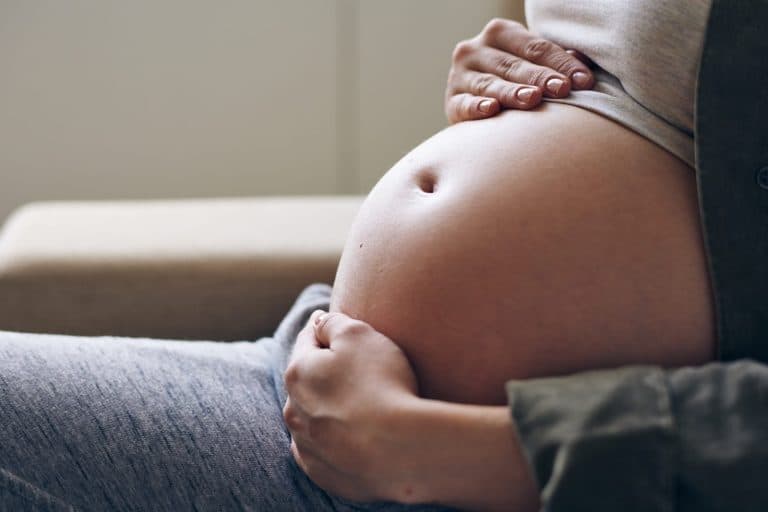 Cada 2 minutos muere una mujer en el mundo por complicaciones durante el embarazo