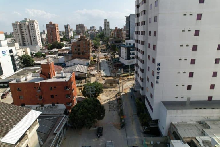 Canalización del arroyo calle 85 en Barranquilla: avanza ampliación a tres carriles