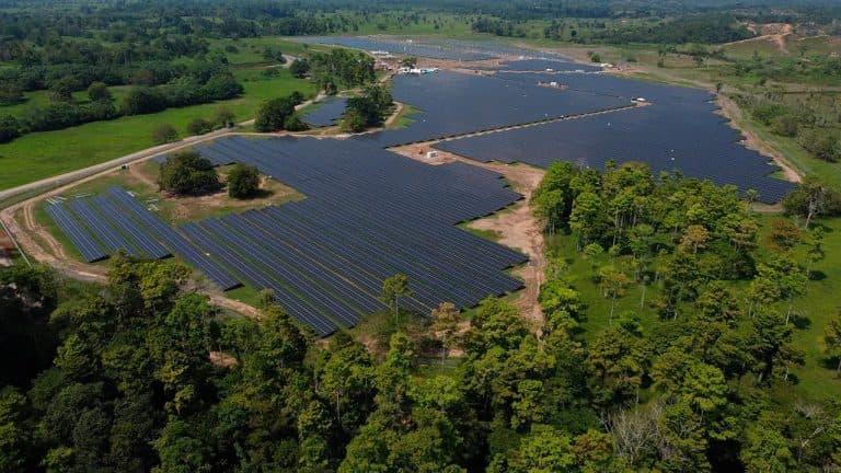El Espejismo de Colombia Solar