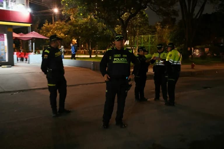 El precandidato presidencial Miguel Uribe en cuidados intensivos tras atentado en el barrio Modelia de Bogotá
