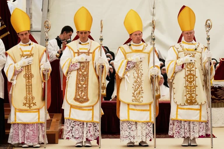 El Vaticano excomulga a obispos y sacerdotes cismáticos, y advierte a sus seguidores