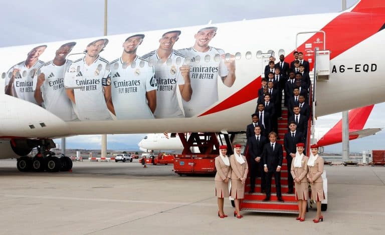 Emirates presentó un nuevo diseño del Real Madrid en su Boeing 777