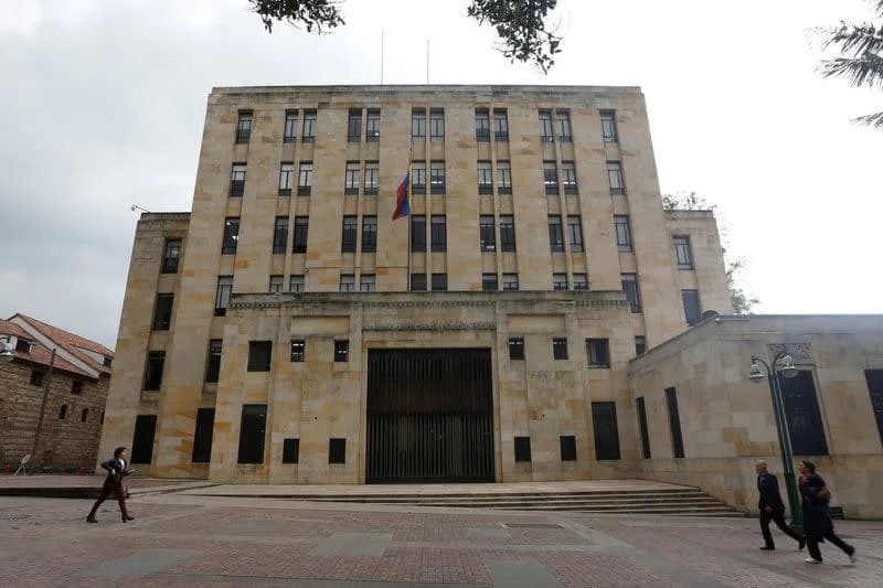 Gobierno asegura que cumplió con la regla fiscal en 2024