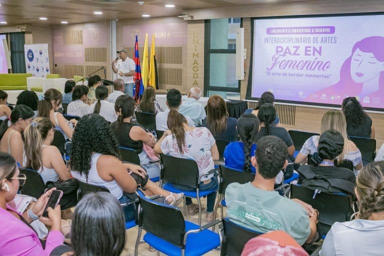 Lanzan tercera edición de ‘Paz en Femenino, el Arte de Bordar Memorias’