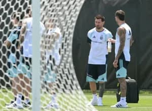 Messi hace trabajo de recuperación tras su primer recital en el Mundial