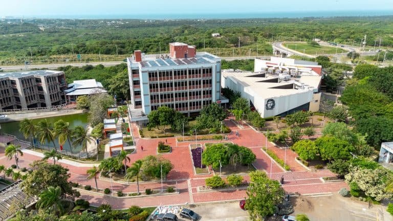 Petro firmó la nueva ley de financiación de la educación superior