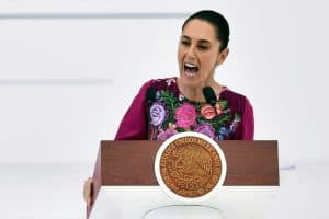 Presidenta de México lanza plan para sustituir importaciones chinas