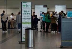 Primer vuelo con deportados de Estados Unidos llega a Colombia