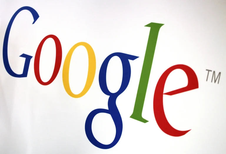 Reino Unido investiga a Apple y Google por dominio en el mercado digital