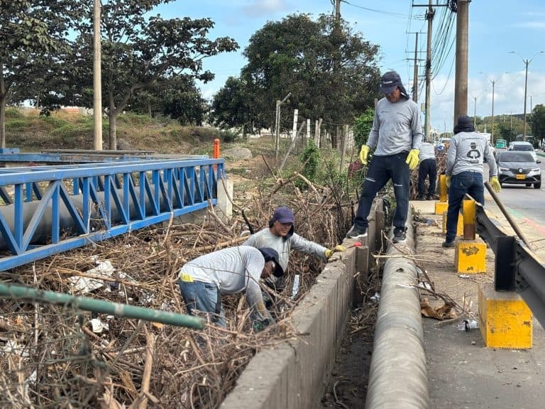 Retiradas más de 600 toneladas de residuos de los arroyos de Barranquilla