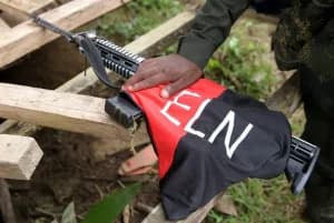 Suspendidos diálogos con el ELN