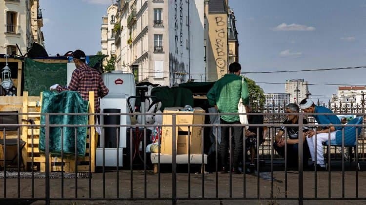 Urge una planificación urbana no excluyente, dice la Santa Sede