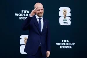 Varias voces internas de la FIFA aumentan la presión sobre Infantino