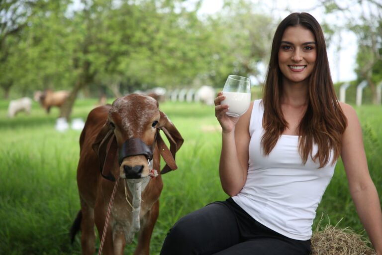 “Toma Leche 100% colombiana”, una campaña de Fedegan. “Toma Leche 100% colombiana”, una campaña de Fedegan.