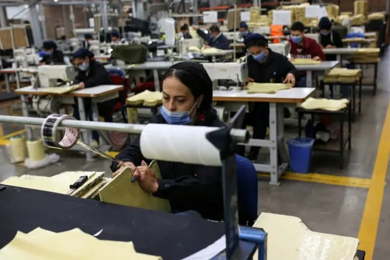Industria y comercio de Colombia registran fuertes incrementos en mayo