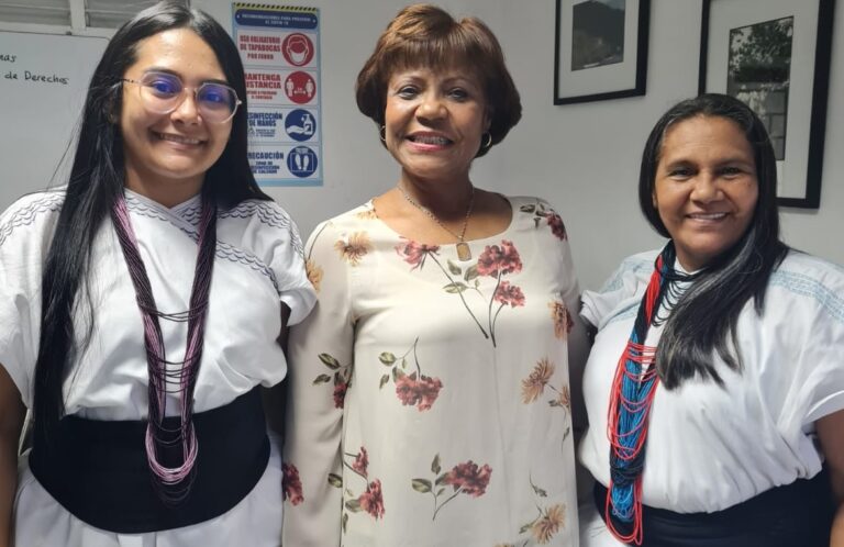 Alcaldía de Santa Marta ratifica su compromiso con las mujeres indígenas 