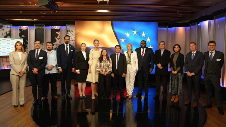 145 millones de euros invertirá la Unión Europea para la transformación digital de América Latina y el Caribe