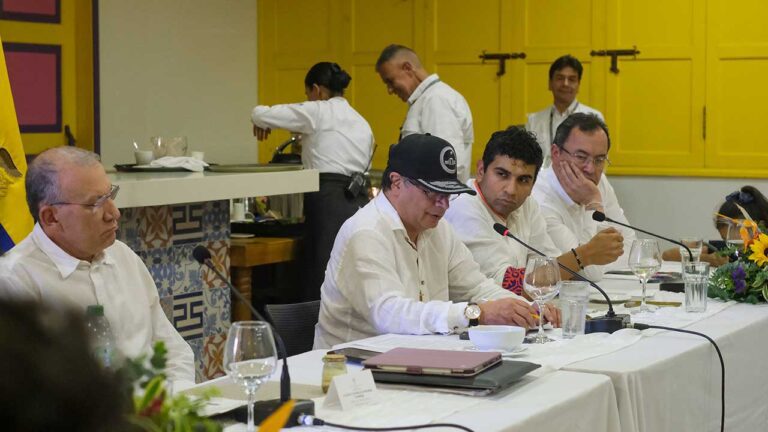 Con 90 medidas el gobierno blinda las elecciones del 29 de octubre de este año
