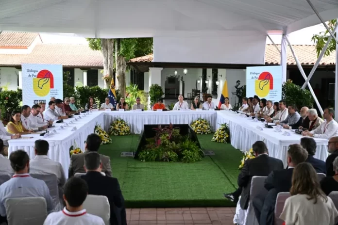 DIALOGO CON ELN EN CARACAS