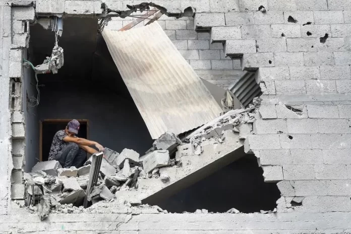 Israel intensifica ofensiva contra Gaza mientras se profundiza crisis humanitaria