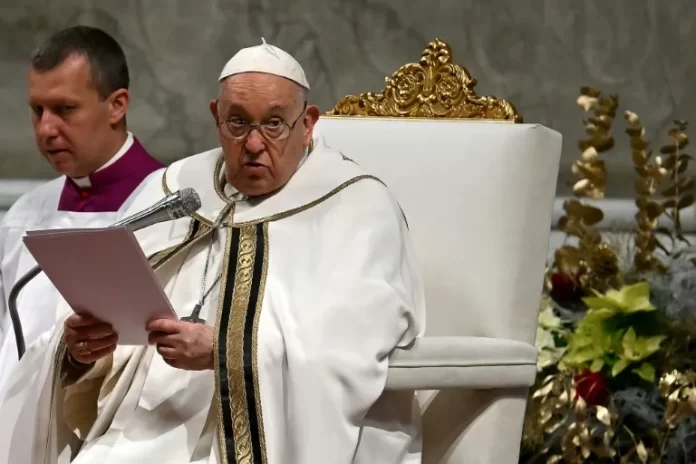 El papa pide que se prohíba la gestación subrogada