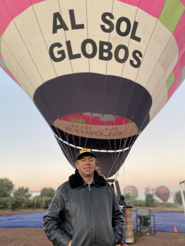 La Experiencia de Volar en el Gigante del Cielo, en Teotihuacán, México 