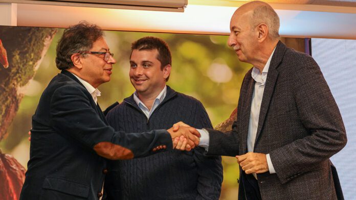 PETRO EN NUTRESA