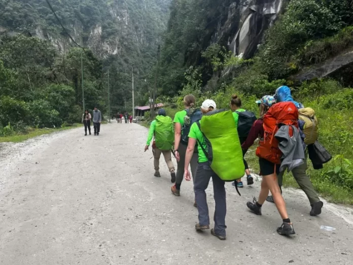 Perú reabre al turismo el Camino Inca a Machu Picchu