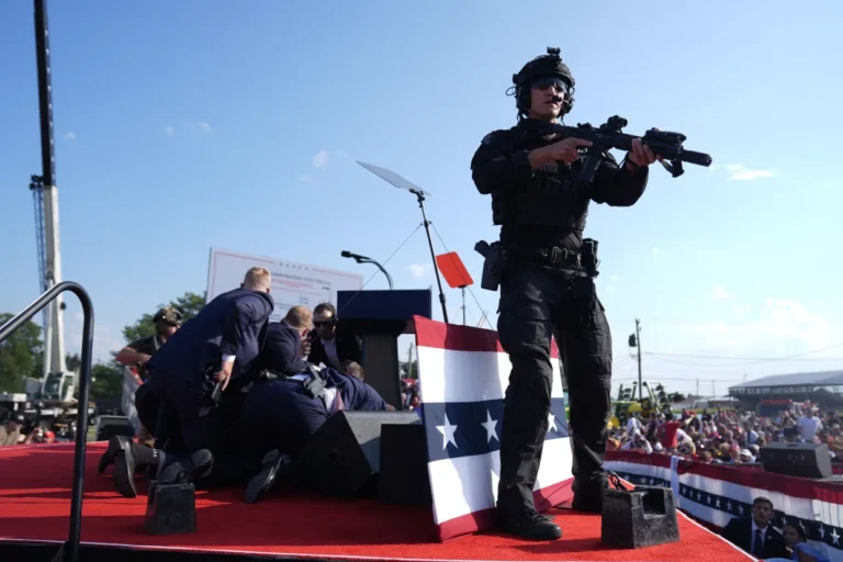 Líderes globales condenan el intento de asesinato contra el expresidente Donald Trump Líderes globales condenan el intento de asesinato contra el expresidente Donald Trump