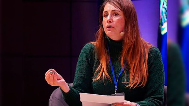 Inés Marín Ortiz arrasó en la votación que la eligió en la Cámara como nueva Defensora del Pueblo Inés Marín Ortiz arrasó en la votación que la eligió en la Cámara como nueva Defensora del Pueblo