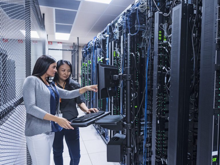 La evolución de la mujer en la industria TIC, una necesidad para el futuro digital