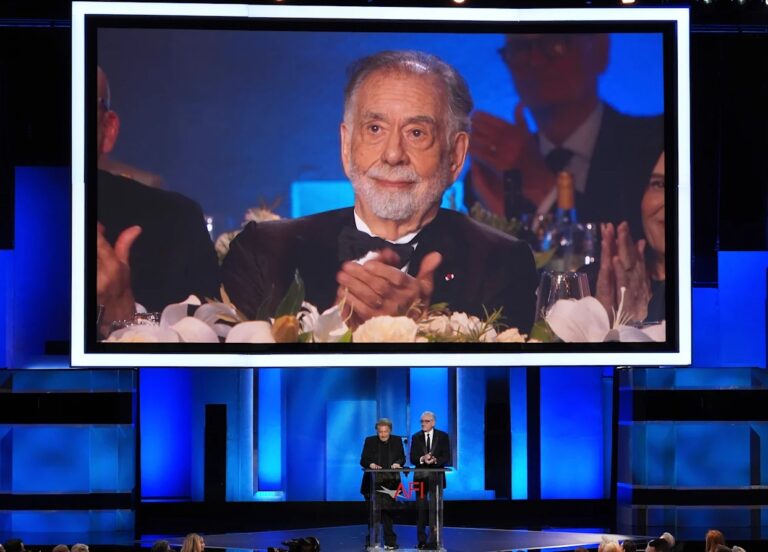 Francis Ford Coppola recibe el premio AFI a la trayectoria con homenajes de Spielberg, Lucas y más