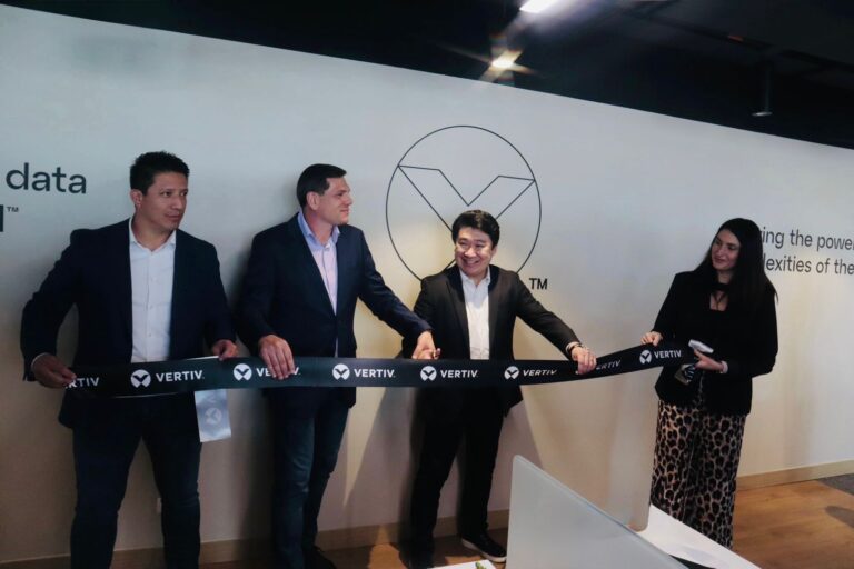 Vertiv inaugura un hub integrado de servicios empresariales en Bogotá Vertiv inaugura un hub integrado de servicios empresariales en Bogotá