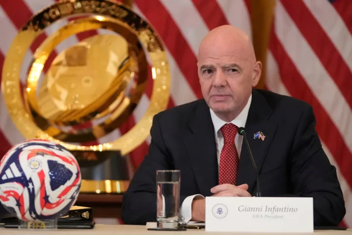 INFANTINO MUNDIAL FEMENINO