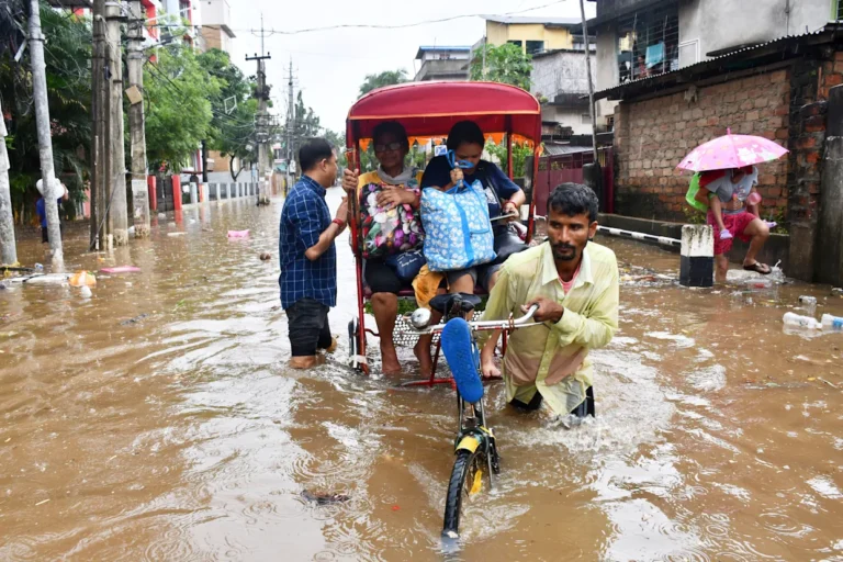 Inundaciones en la India dejan al menos 22 muertos en el noreste del país Inundaciones en la India dejan al menos 22 muertos en el noreste del país