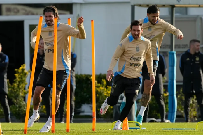 MESSI ENTRENA