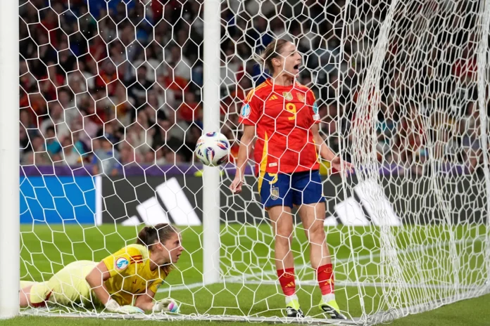 ESPAÑA WOMAN PÁSA