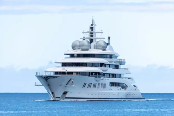 YATE DE OLIGARCA RUSO