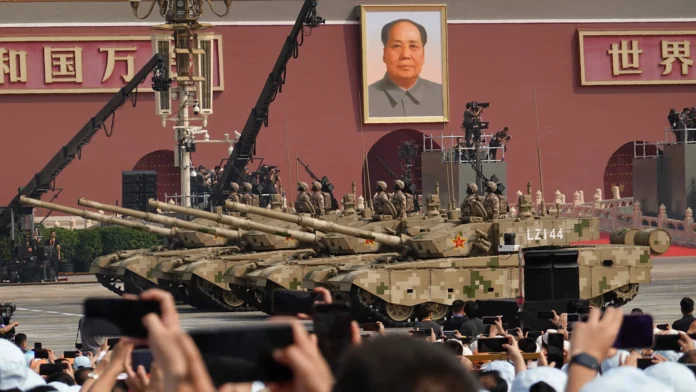 DESFILE EN CHINA