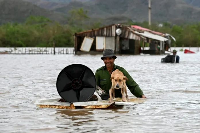 DEVASTACION HURACAN EN EL CARIBE