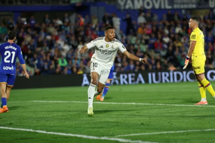 MBAPPE CELEBRA GOL