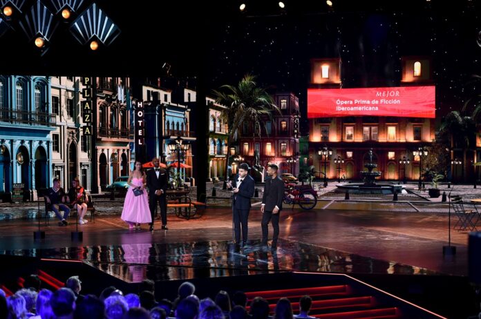 Escenario Premios PLATINO