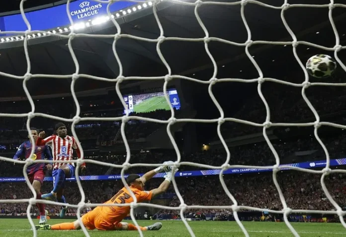 El Atlético aguanta y se mete en semifinales de Champions