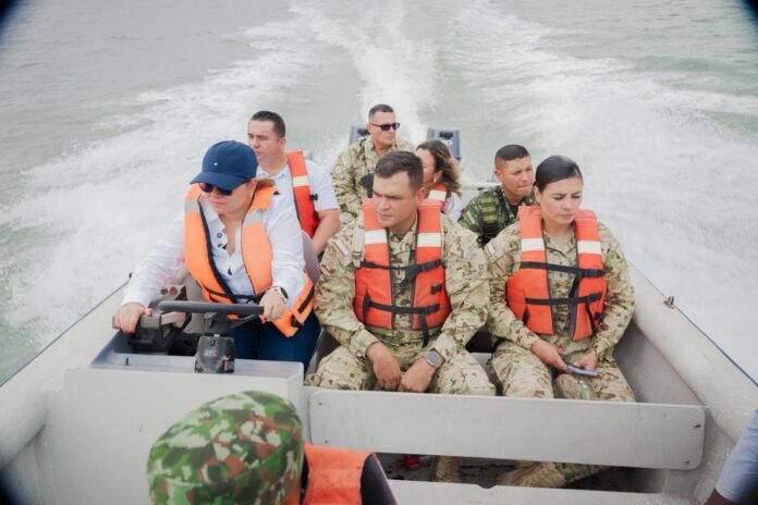BO 1195 - Gobernadora Margarita Guerra logra primer patrullaje militar en la Ciénaga Grande de Santa Marta 1