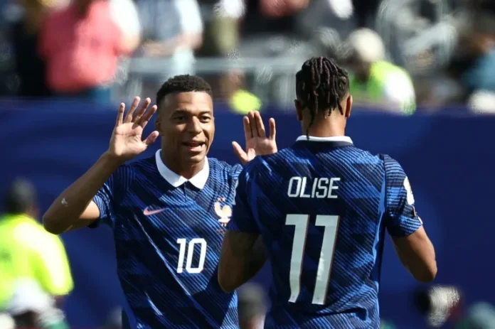 MBAPPE CON OLISE