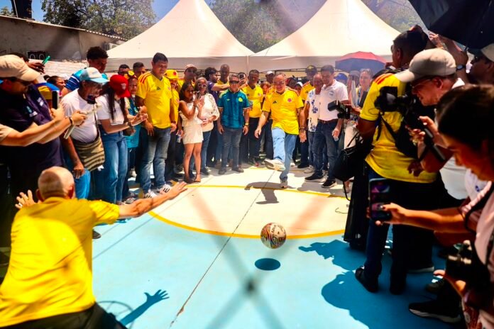 “Ya no es promesa, es realidad” Pinedo entrega cancha múltiple en Bastidas (4)